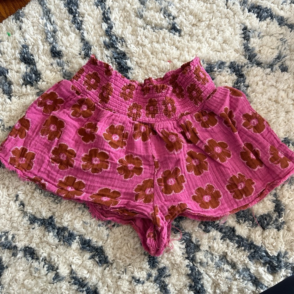 urban outfitters floral shorts